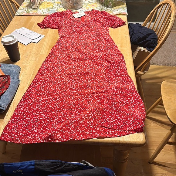 Red maxi dress - Picture 1 of 2